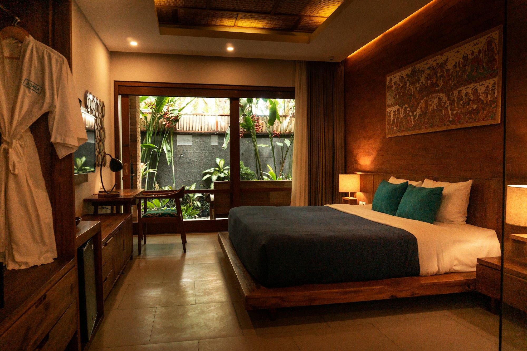 Hotel al anochecer